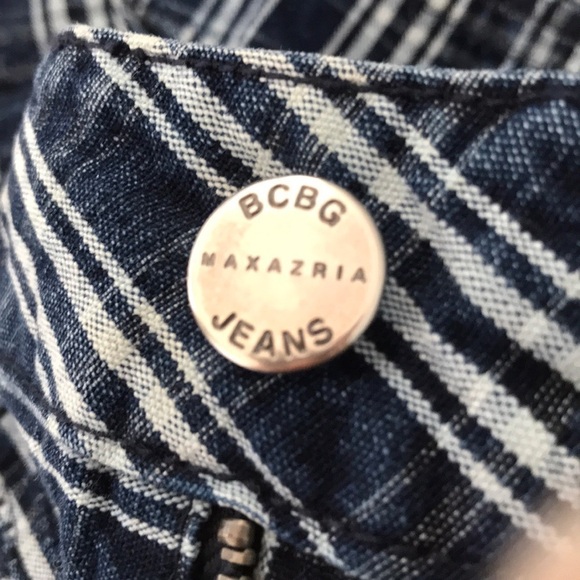 BCBGMAXAZRIA blue and white shorts - Picture 8 of 11